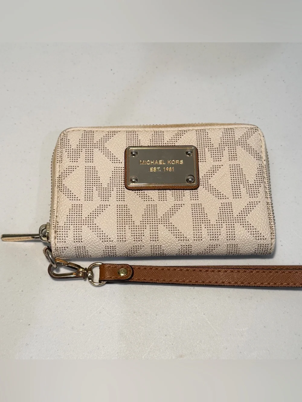 Michael Kors Jet Set Travel Double Zip Wristlet Wallet Vanilla & Acorn Monogram